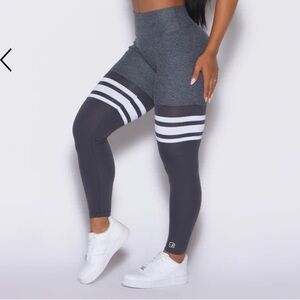 Bombshell sportswear leggings size Small